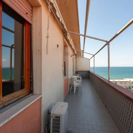 Lo Follonica